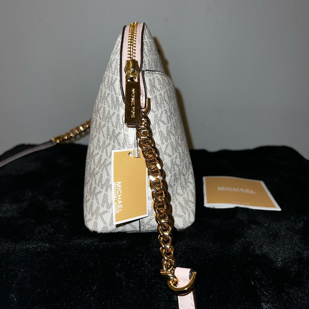 Michael Kors Cream Crossbody Bag NEW - Picture 2 of 7